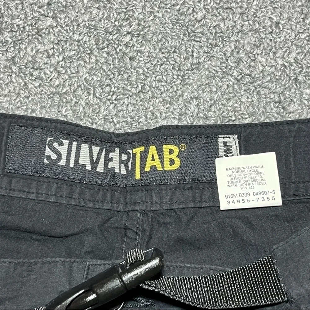 Vintage Levis Silvertab Cargo Shorts Mens Size 36 Black Baggy Skate Hip Hop 90s